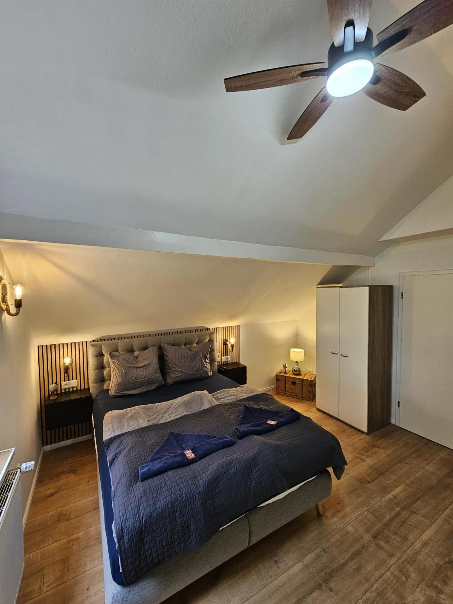 Tautraum Suite Mit Whirlpool Und Gruenem Ausblick Wilhelmshaven Dış mekan fotoğraf