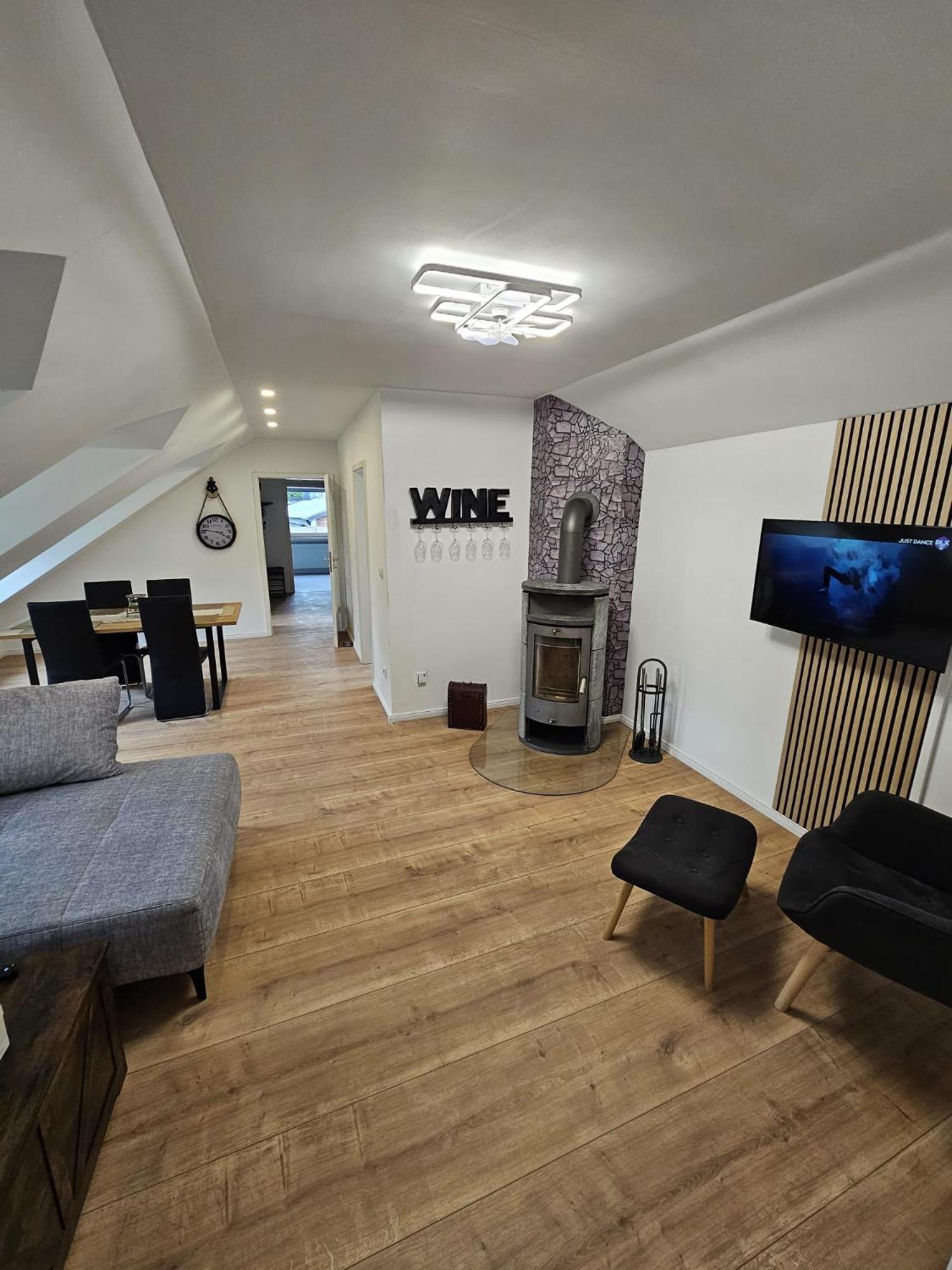 Tautraum Suite Mit Whirlpool Und Gruenem Ausblick Wilhelmshaven Dış mekan fotoğraf