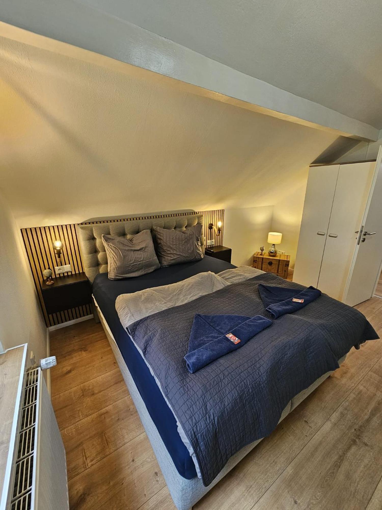 Tautraum Suite Mit Whirlpool Und Gruenem Ausblick Wilhelmshaven Dış mekan fotoğraf