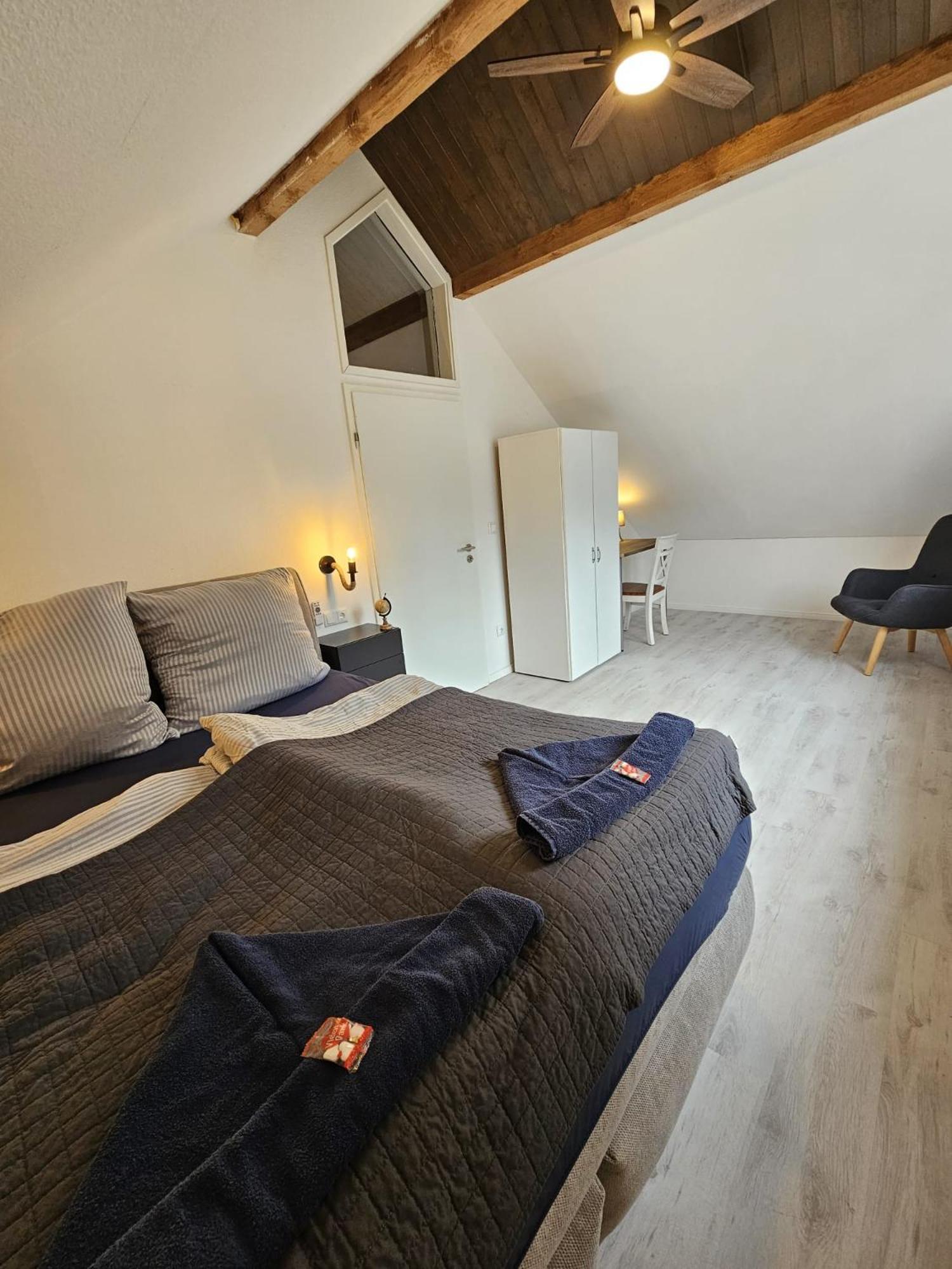 Tautraum Suite Mit Whirlpool Und Gruenem Ausblick Wilhelmshaven Dış mekan fotoğraf